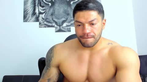 Snapshot of humber_eli chatting on 31, 10, 2025 Eli online show from 31, 10, 2025