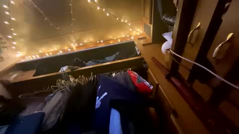 hung36597 online show from 3, 10, 2025