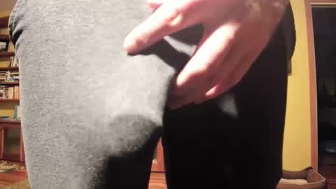 Snapshot of hung_hot_fit10 chatting on 22, 12, 2024 Big uncut cock dripping online show from 22, 12, 2024