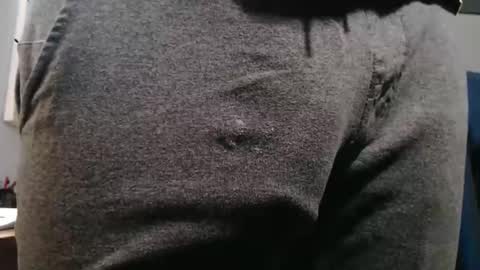 Snapshot of hung_hot_fit10 chatting on 22, 9, 2025 Big uncut cock dripping online show from 22, 9, 2025