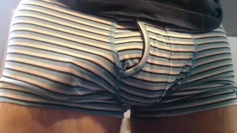 Snapshot of hung_hot_fit10 chatting on 3, 4, 2026 Big uncut cock dripping online show from 3, 4, 2026