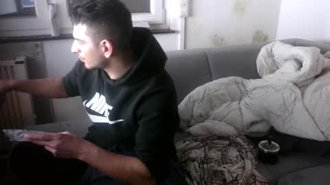 LittleDevilXo1999 online show from 14, 12, 2025