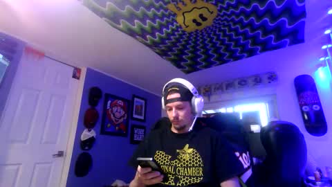 hungtxcock92 online show from 15, 12, 2025