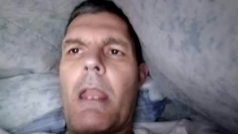 hunkmasclefad458 online show from 14, 1, 2026