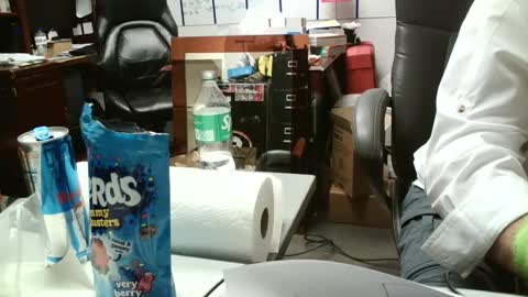 Snapshot of hunkydorie chatting on 17, 12, 2025 hunkydorie online show from 17, 12, 2025