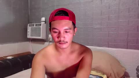 hunkylloyd online show from 9, 4, 2026