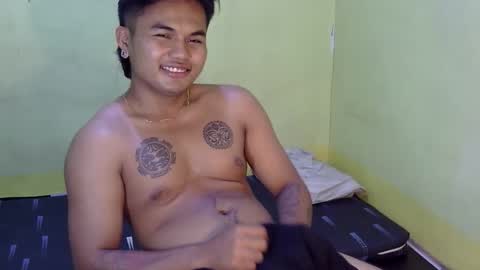 Snapshot of hunkyzeus chatting on 18, 10, 2025 hunkyzeus online show from 18, 10, 2025