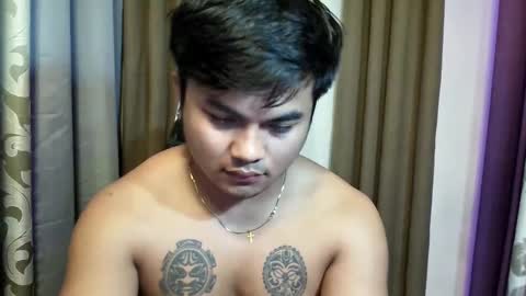 Snapshot of hunkyzeus chatting on 19, 5, 2026 hunkyzeus online show from 19, 5, 2026