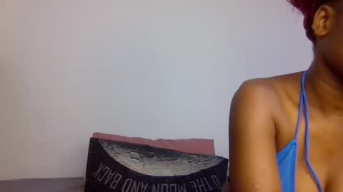 Snapshot of hunnytease chatting on 30, 11, 2025 hunny online show from 30, 11, 2025