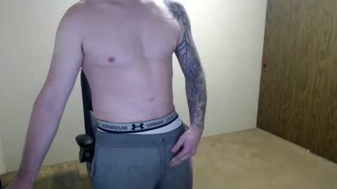 Snapshot of hunter_jayden7 chatting on 17, 5, 2026 TypsyT7 online show from 17, 5, 2026