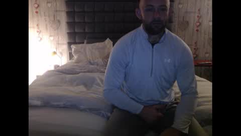 HunterandEsme online show from 22, 1, 2025