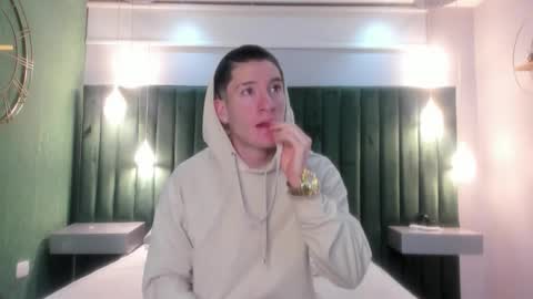 hunterheat_ online show from 18, 11, 2025