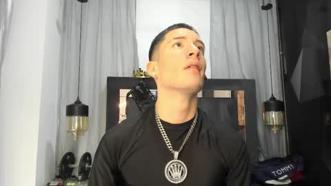 hunterheat_ online show from 15, 4, 2026