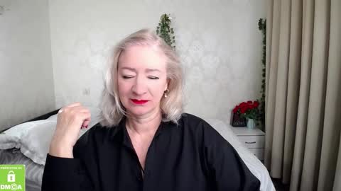 Snapshot of hunters_woman chatting on 2, 3, 2026 Irena online show from 2, 3, 2026