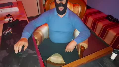 Snapshot of hupko chatting on 5, 1, 2026 Peterr online show from 5, 1, 2026
