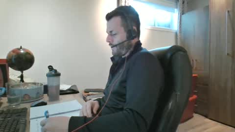 Snapshot of hurley7890 chatting on 19, 2, 2025 hurley7890 online show from 19, 2, 2025
