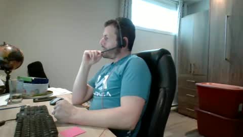Snapshot of hurley7890 chatting on 11, 3, 2025 hurley7890 online show from 11, 3, 2025