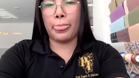 Snapshot of hurrem025 chatting on 4, 11, 2025 hurrem025 online show from 4, 11, 2025