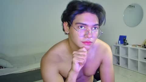 husband_xxx online show from 18, 11, 2025