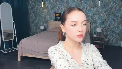 Lily online show from 8, 6, 2026