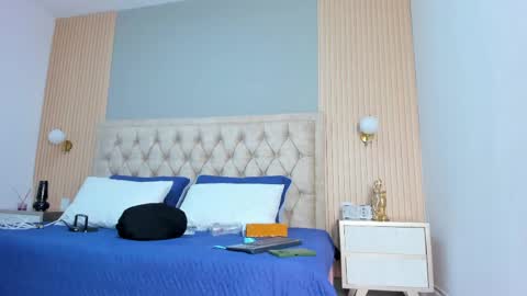 hxxyro online show from 11, 4, 2026