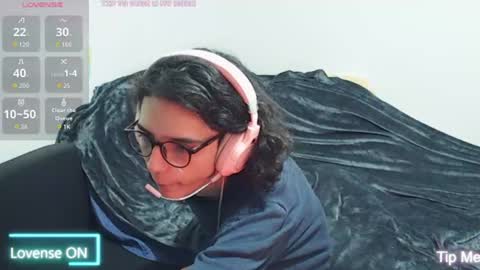 Snapshot of hxxyro1 chatting on 2, 8, 2026 hxxyro1 online show from 2, 8, 2026