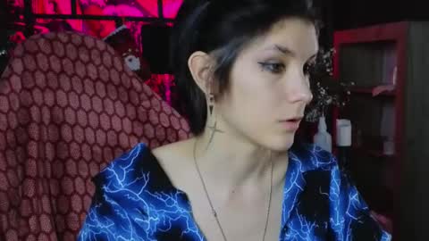 Snapshot of hyeon_jin chatting on 6, 1, 2025 Hyeon Jin online show from 6, 1, 2025