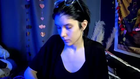 Snapshot of hyeon_jin chatting on 23, 2, 2025 Hyeon Jin online show from 23, 2, 2025