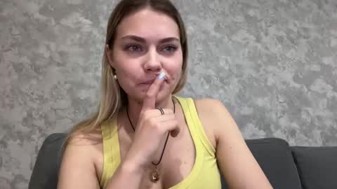 Snapshot of hypnosedesire chatting on 8, 5, 2026 hypnosedesire online show from 8, 5, 2026