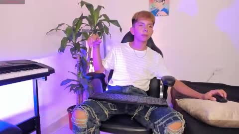 Snapshot of hyunjin_sun chatting on 16, 12, 2025 Son Hyunjin online show from 16, 12, 2025