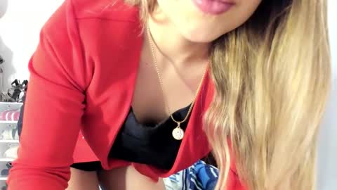 Hyun Joo online show from 17, 10, 2025