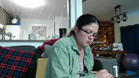 Snapshot of i_fetishize_u chatting on 8, 1, 2025 ShortStuff online show from 8, 1, 2025