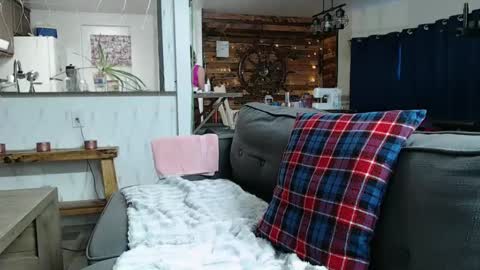 Snapshot of i_fetishize_u chatting on 9, 2, 2025 ShortStuff online show from 9, 2, 2025