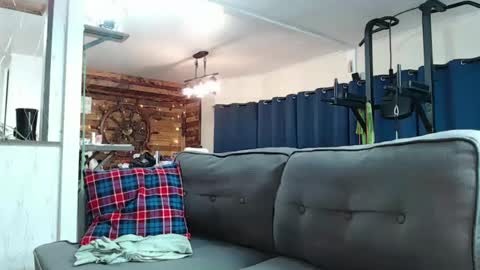 Snapshot of i_fetishize_u chatting on 13, 2, 2025 ShortStuff online show from 13, 2, 2025