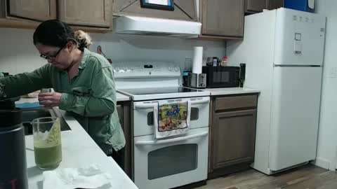 Snapshot of i_fetishize_u chatting on 17, 2, 2025 ShortStuff online show from 17, 2, 2025