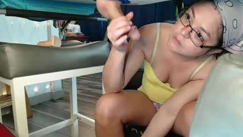 Snapshot of i_fetishize_u chatting on 27, 2, 2025 ShortStuff online show from 27, 2, 2025