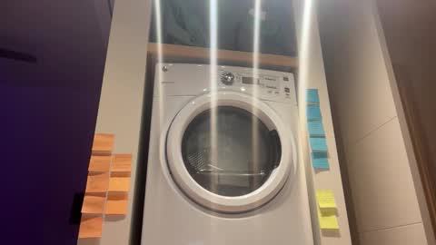 Olive online show from 10, 3, 2026