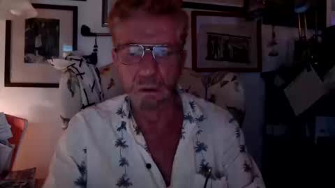 ImYourBitch online show from 11, 10, 2025