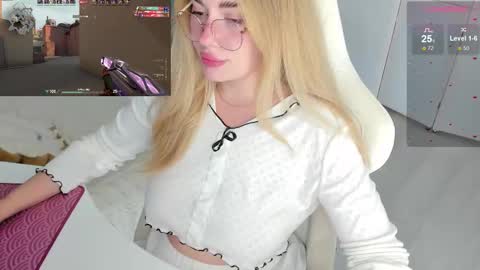 Snapshot of i_want_you_eva chatting on 10, 10, 2025 HiI am EvaPVT is open online show from 10, 10, 2025