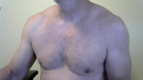 Snapshot of i_was_a_shy_dad chatting on 17, 5, 2026 i_was_a_shy_dad online show from 17, 5, 2026