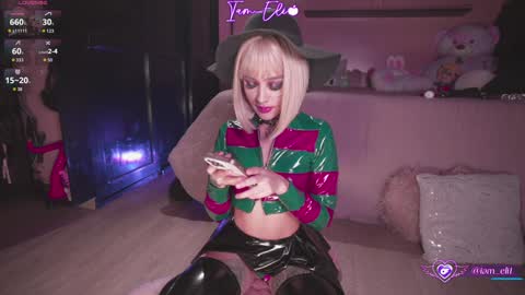 Snapshot of iam_eli chatting on 17, 10, 2025 online show from 17, 10, 2025