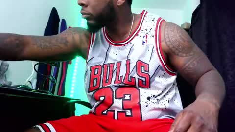 Mr H Independent model online show from 26, 10, 2025