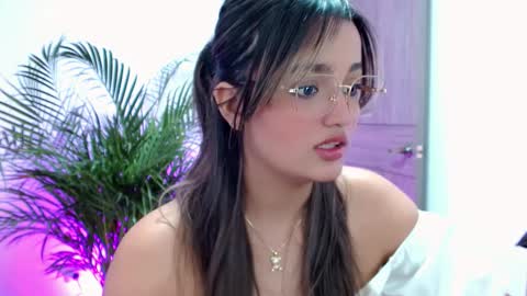 iam_lina online show from 21, 3, 2026