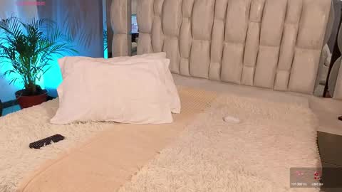 mia time online 3pm- 8pm online show from 19, 9, 2025