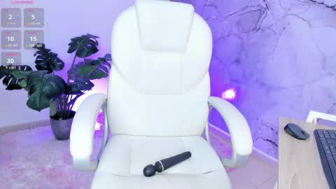 Snapshot of iamadara chatting on 17, 12, 2025 Im Adara online show from 17, 12, 2025