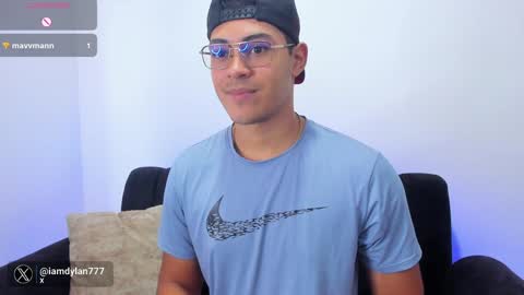 Dylan  independent model  online show from 27, 1, 2025