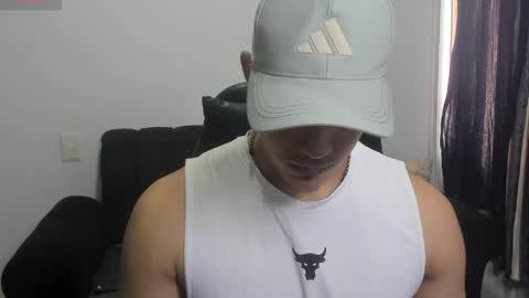 Dylan  independent model  online show from 30, 3, 2026