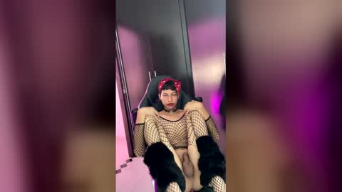 iamgigy online show from 19, 4, 2026