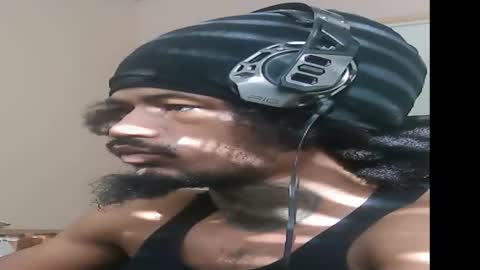 Snapshot of iamjohnny4u chatting on 16, 12, 2025 iamjohnny4u online show from 16, 12, 2025