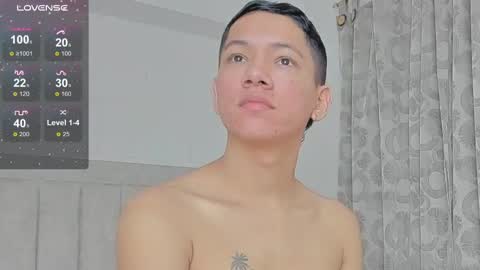 Snapshot of iamjulian_ chatting on 12, 2, 2025 Juliiiiian online show from 12, 2, 2025